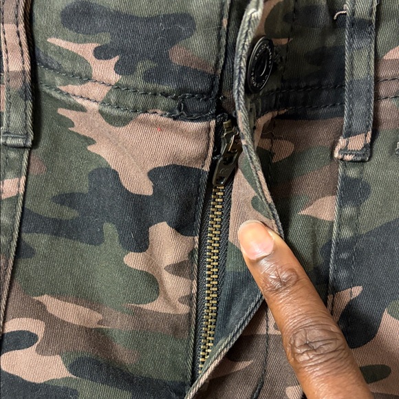 White House Black Market Camo High-Rise Slim Jeans - Picture 6 of 13